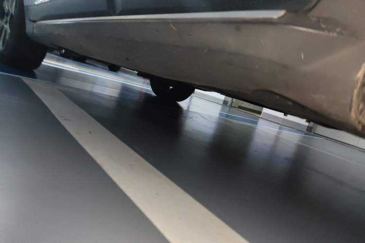 Used Volvo XC60 2011 T6 AWD ZhiZun Edition Chassis Rear Left