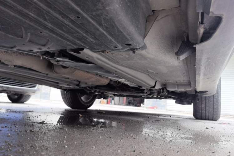 Used Volvo XC60 2011 2.0T Zhiya Edition Chassis Rear Right