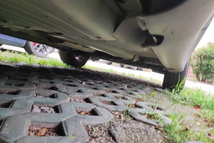 Used Volvo XC60 2011 2.0T Zhiya Edition Chassis Rear Right