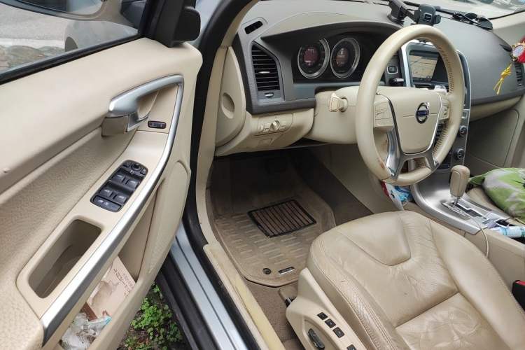 Used Volvo XC60 2011 2.0T Zhiya Edition Driver Seat