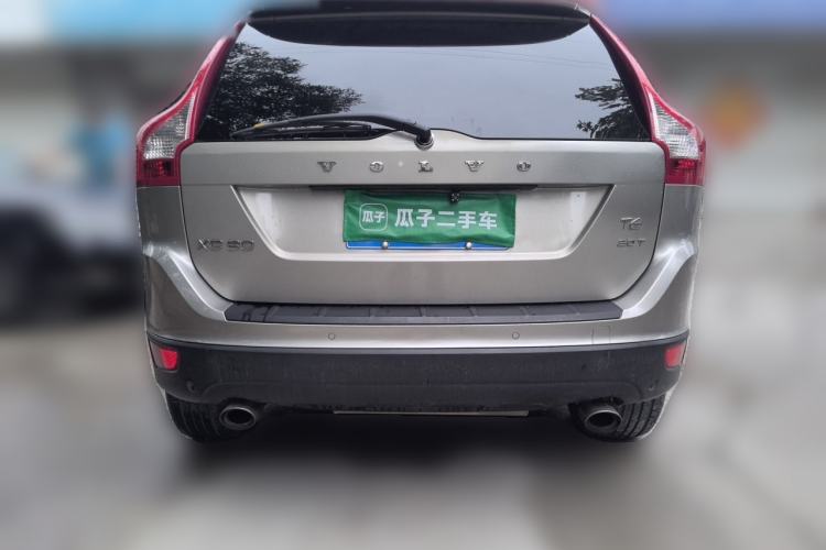 Used Volvo XC60 2011 2.0T Zhiya Edition Rear