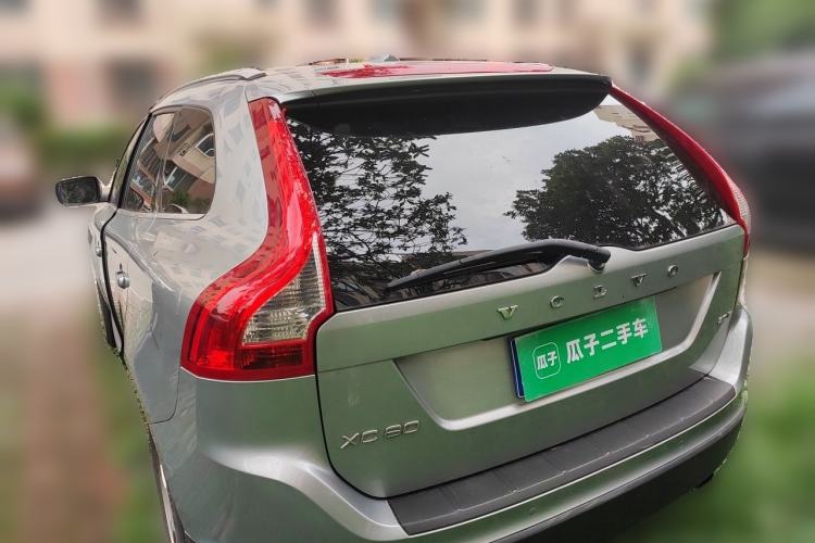 Used Volvo XC60 2011 2.0T Zhiya Edition Rear Left 45 Deg