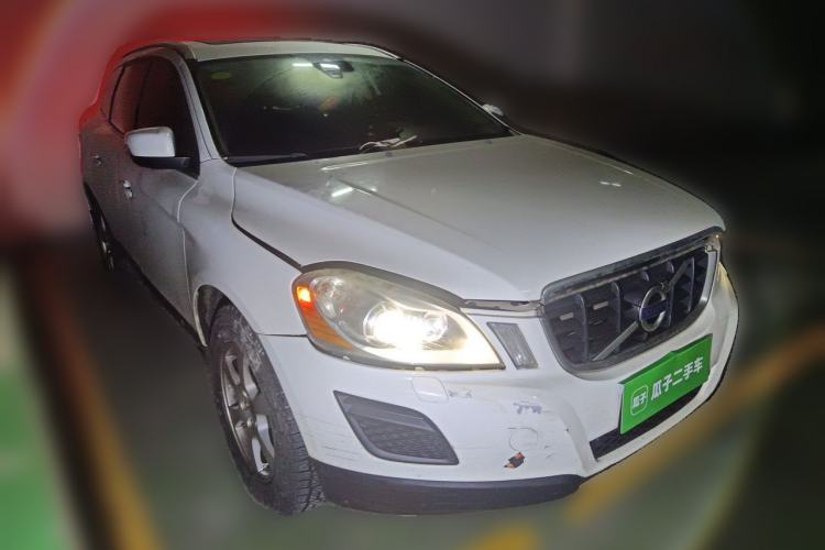 Used Volvo XC60 2011 2.0T Zhiya Edition Front Right 45 Deg