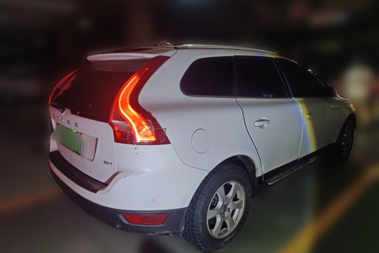 Used Volvo XC60 2011 2.0T Zhiya Edition Rear Right 45 Deg