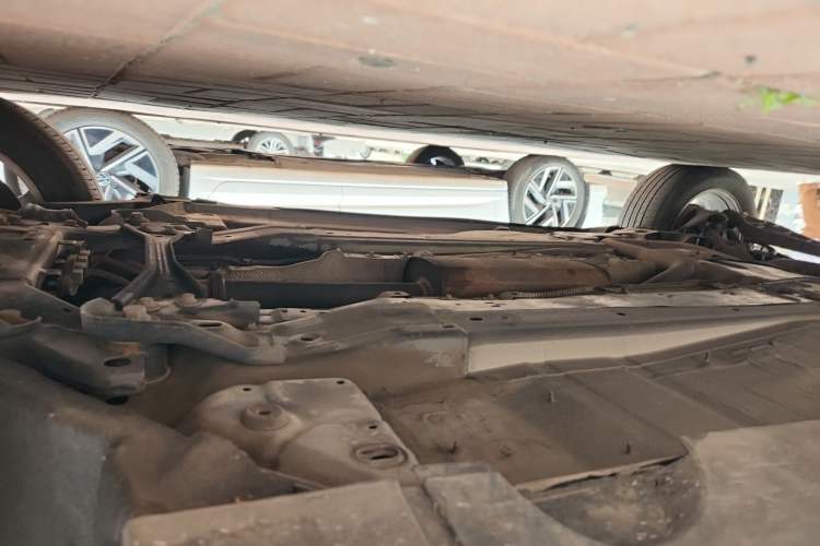 Used Volvo XC60 2012 T5 Comfort Edition Chassis Front Right