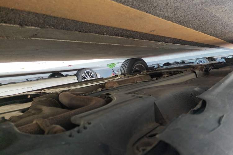 Used Volvo XC60 2012 T5 Comfort Edition Chassis Rear Left