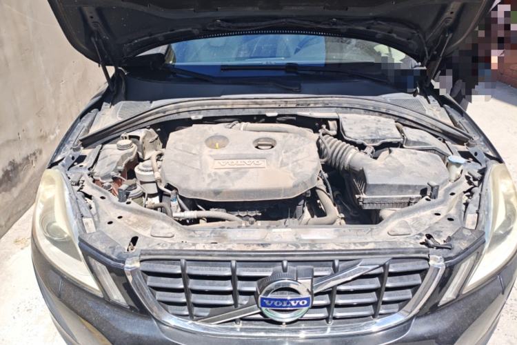 Used Volvo XC60 2012 T5 Zhiya Edition Engine Bay