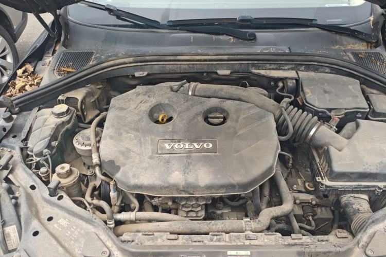 Used Volvo XC60 2012 T5 Comfort Edition Engine Bay