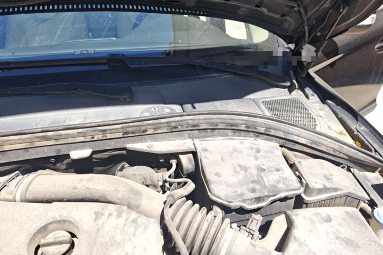 Used Volvo XC60 2012 T5 Zhiya Edition Engine Bay Left