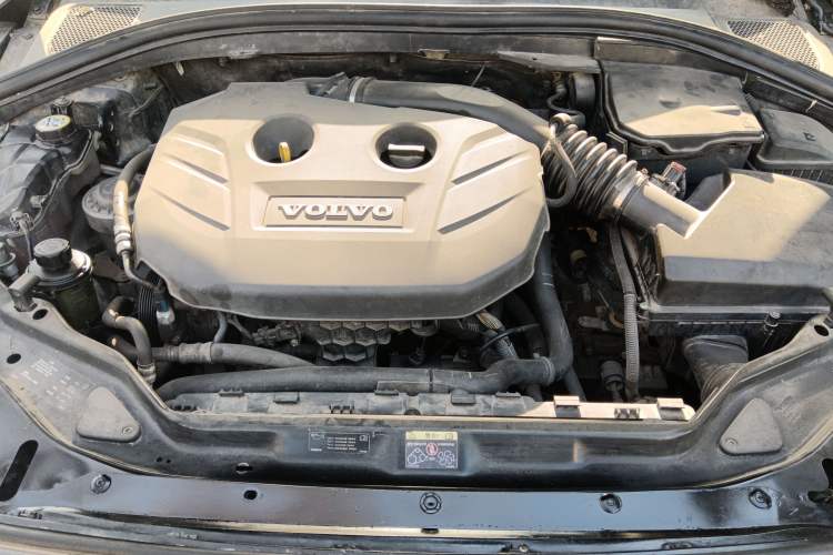 Used Volvo XC60 2012 T5 Prestige Edition Engine Bay
