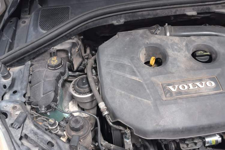 Used Volvo XC60 2012 T5 Zhiya Edition Engine Bay Right