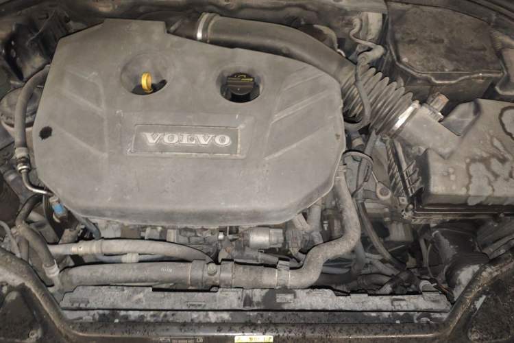 Used Volvo XC60 2012 T5 Comfort Edition Engine Bay