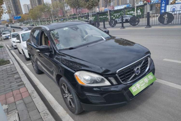 Used Volvo XC60 2012 T5 Comfort Edition Front Right 45 Deg