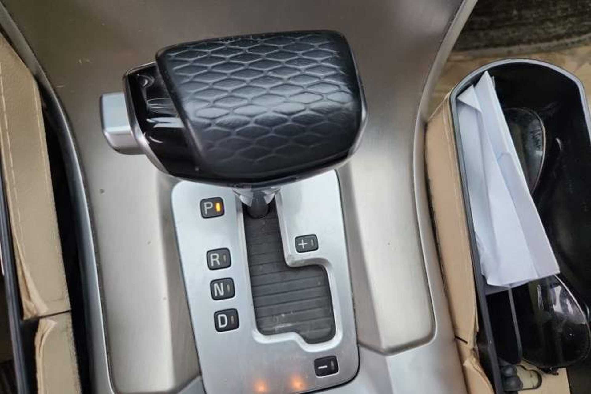 Used Volvo XC60 2012 T5 Comfort Edition Gear Lever