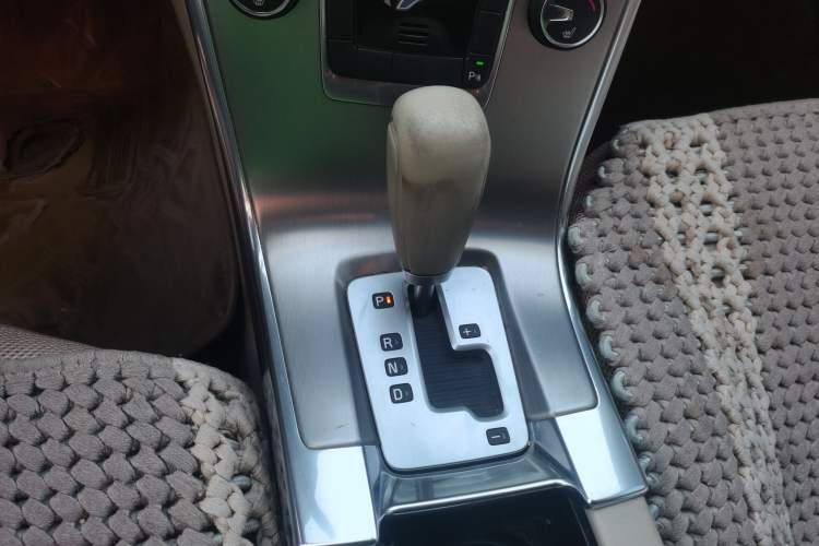 Used Volvo XC60 2012 T5 Zhiya Edition Gear Lever