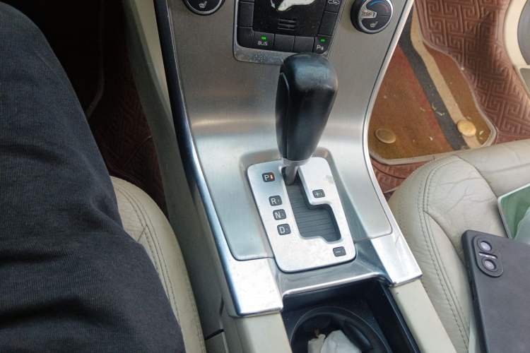 Used Volvo XC60 2012 T5 Prestige Edition Gear Lever