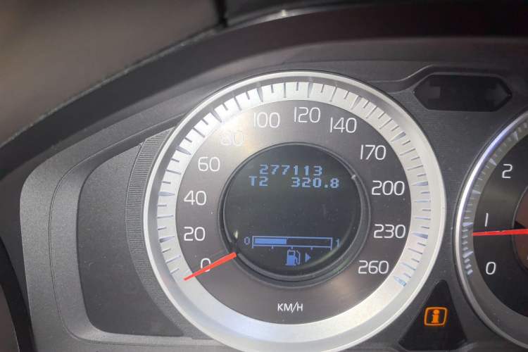 Used Volvo XC60 2012 T5 Zhiya Edition Odometer Close Up