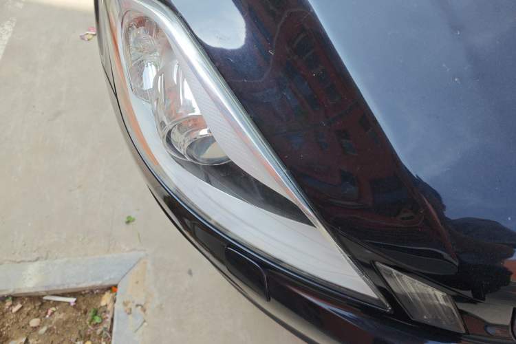 Used Volvo XC60 2012 T5 Comfort Edition Right Front Headlight