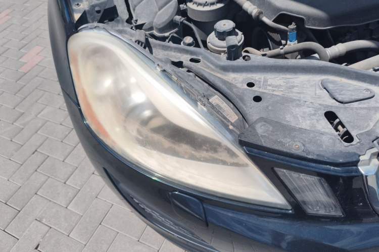Used Volvo XC60 2012 T5 Comfort Edition Right Front Headlight