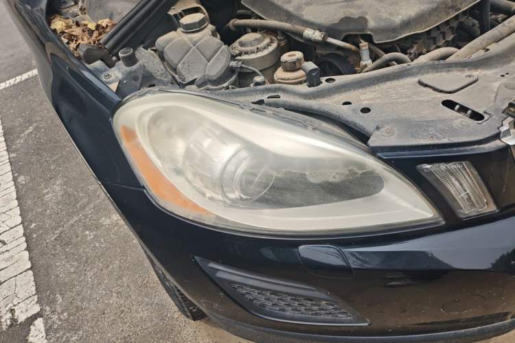 Used Volvo XC60 2012 T5 Comfort Edition Right Front Headlight