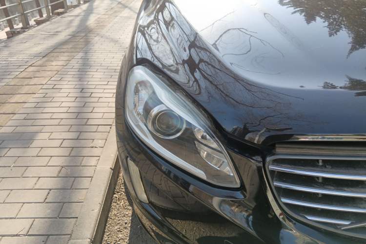 Used Volvo XC60 2012 T5 Prestige Edition Right Front Headlight
