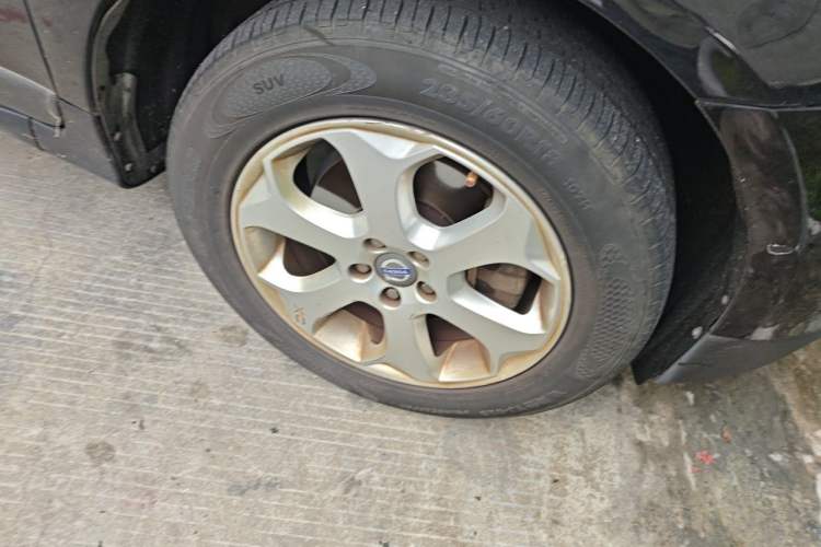 Used Volvo XC60 2012 T5 Zhiya Edition Right Front Wheel Hub