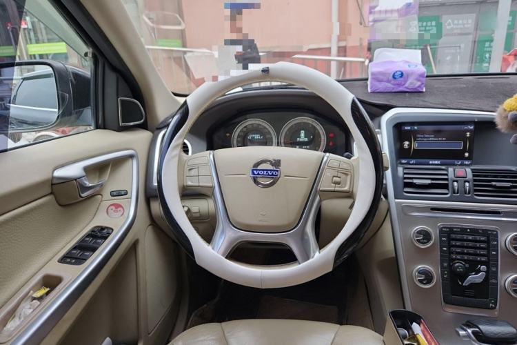 Used Volvo XC60 2012 T5 Comfort Edition Steering Wheel