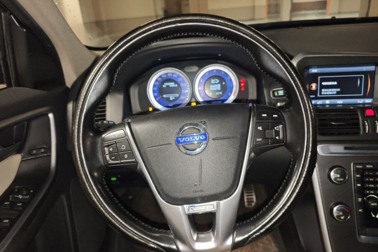 Used Volvo XC60 2012 T5 Comfort Edition Steering Wheel