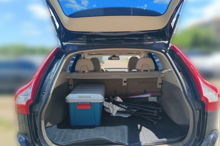 Used Volvo XC60 2012 T5 Comfort Edition Trunk