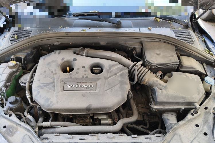 Used Volvo XC60 2012 T5 Comfort Edition Engine Bay