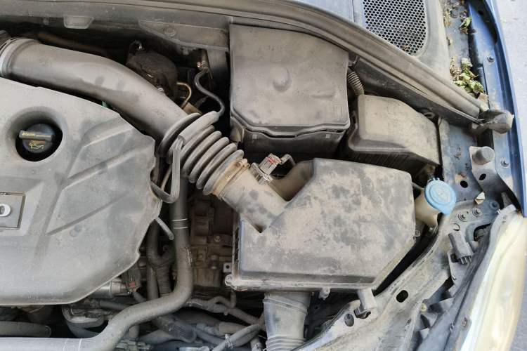 Used Volvo XC60 2012 T5 Comfort Edition Engine Bay Left
