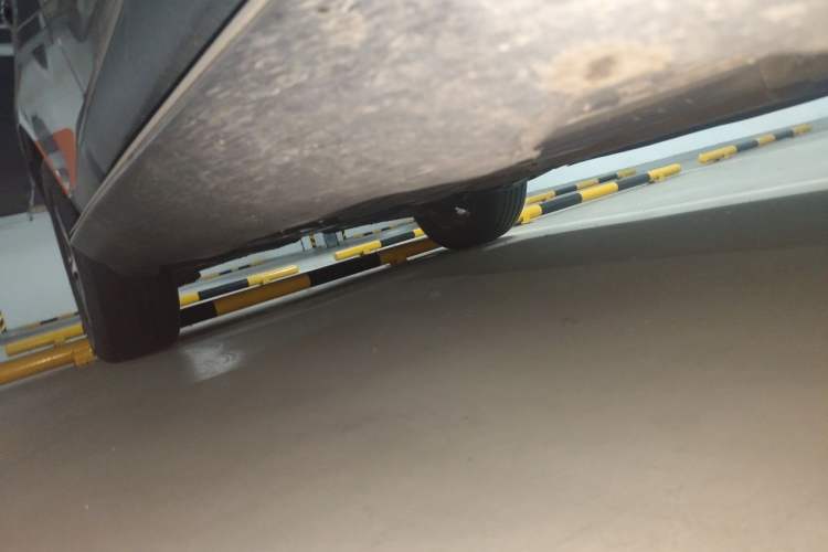 Used Volvo XC60 2012 T5 Comfort Edition Chassis Front Right