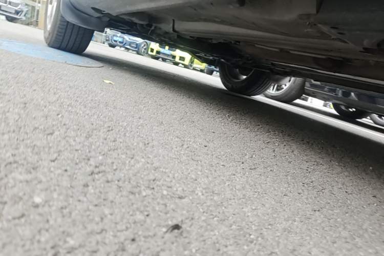 Used Volvo XC60 2012 T5 Zhiya Edition Chassis Rear Left