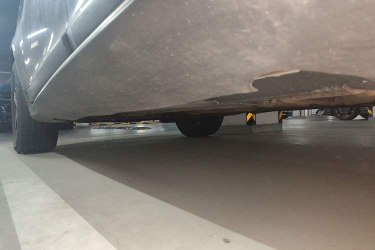 Used Volvo XC60 2012 T5 Comfort Edition Chassis Rear Left