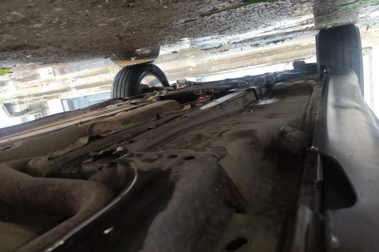 Used Volvo XC60 2012 T5 Prestige Edition Chassis Rear Left