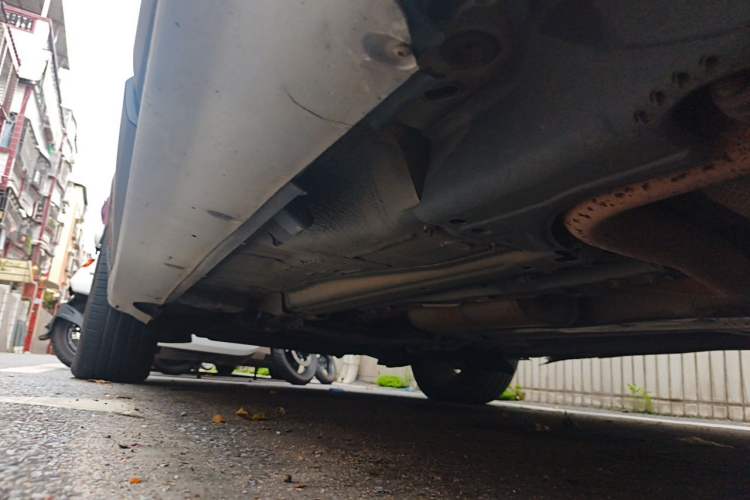 Used Volvo XC60 2012 T5 Comfort Edition Chassis Rear Left