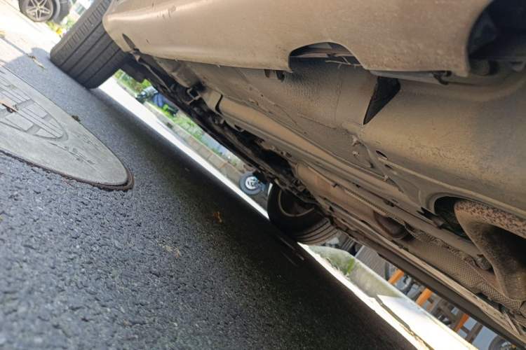 Used Volvo XC60 2012 T5 Zhiya Edition Chassis Rear Left