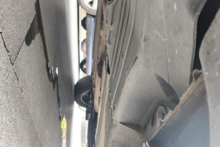 Used Volvo XC60 2012 T5 Comfort Edition Chassis Rear Right