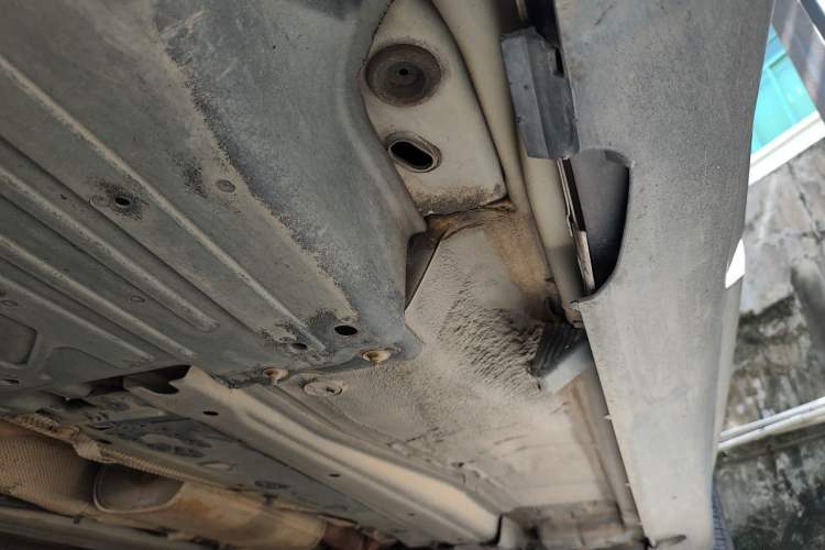 Used Volvo XC60 2012 T5 Comfort Edition Chassis Rear Right