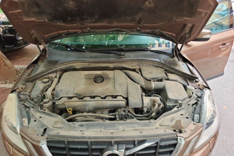 Used Volvo XC60 2012 T6 AWD Comfort Edition Engine Bay