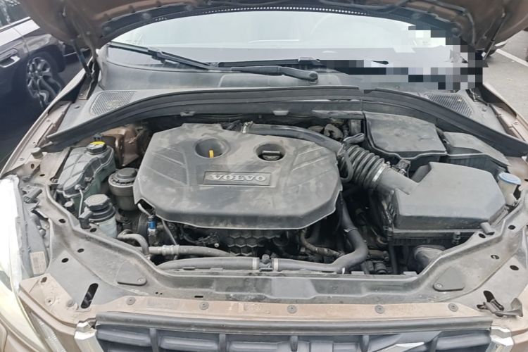 Used Volvo XC60 2012 T5 Zhiya Edition Engine Bay