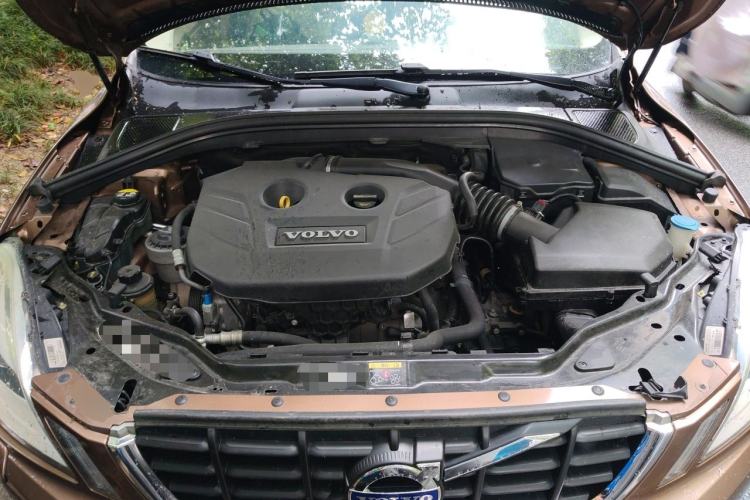 Used Volvo XC60 2012 T5 Comfort Edition Engine Bay
