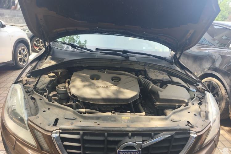 Used Volvo XC60 2012 T5 Zhiya Edition Engine Bay