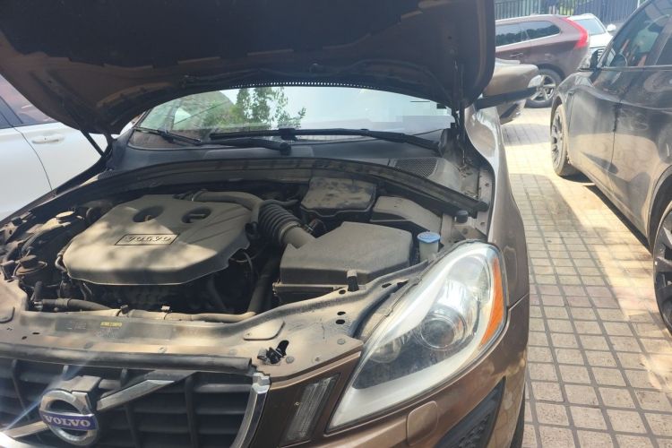 Used Volvo XC60 2012 T5 Zhiya Edition Engine Bay Left