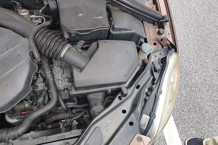 Used Volvo XC60 2012 T5 Comfort Edition Engine Bay Left