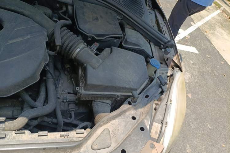 Used Volvo XC60 2012 T5 Zhiya Edition Engine Bay Left