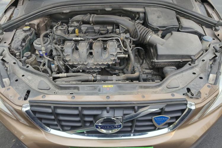 Used Volvo XC60 2012 T5 Comfort Edition Engine Bay