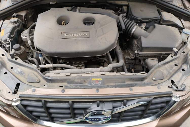 Used Volvo XC60 2012 T5 Comfort Edition Engine Bay