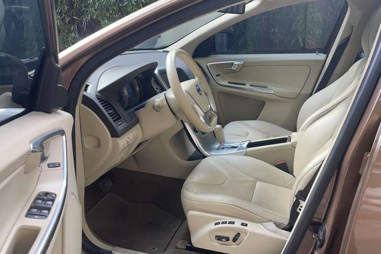 Used Volvo XC60 2012 T5 Comfort Edition Exterior 13