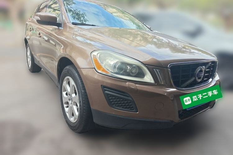 Used Volvo XC60 2012 T5 Comfort Edition Front Right 45 Deg